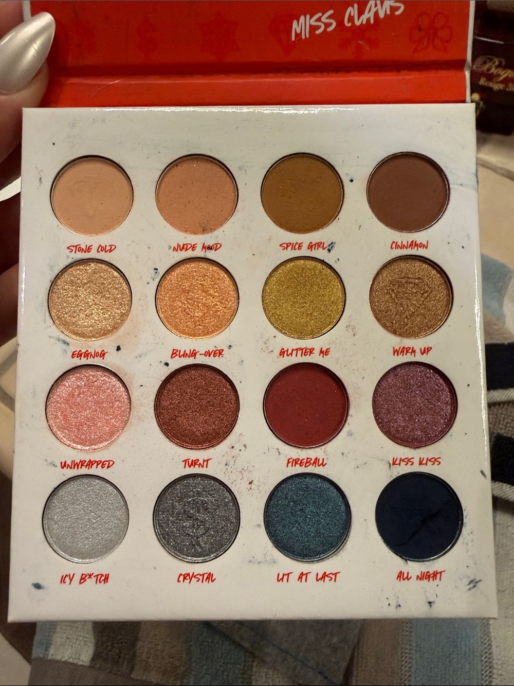 Miss Claus so spoiled  Eye Shadow Palette - 16 colors BH cosmetics